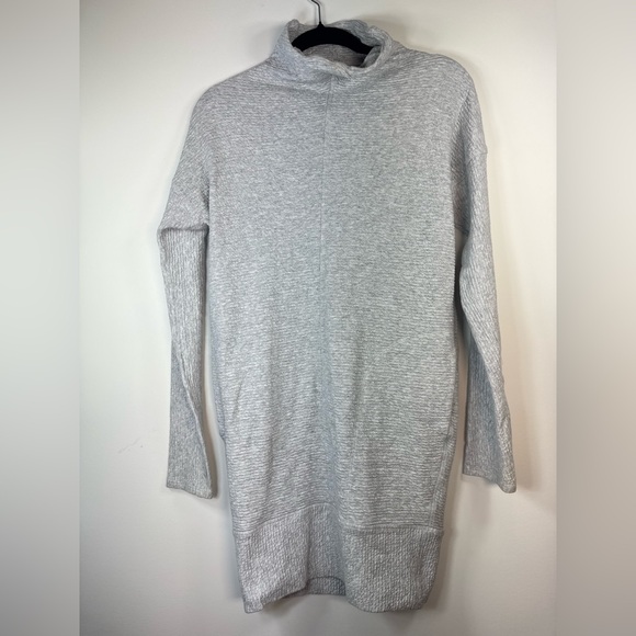 Lululemon Call for Cozy Dress
Heathered Core Ultra Light Grey - Picture 5 of 9